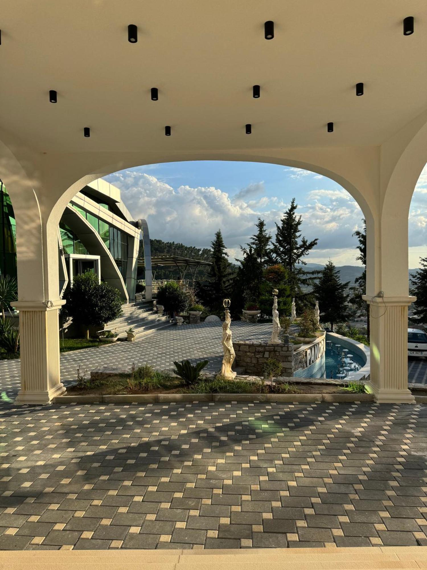 Hotel Panorama & Spa Ельбасан Екстер'єр фото